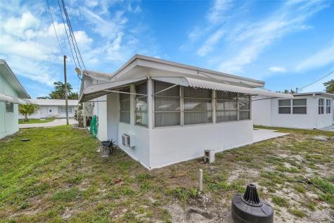 4563 NW 16th Terrace Tamarac FL 33309