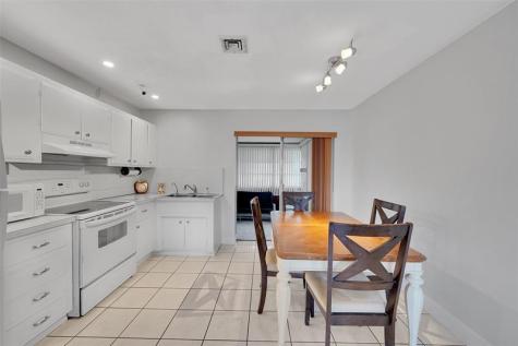4563 NW 16th Terrace Tamarac FL 33309