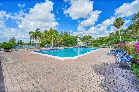 4563 NW 16th Terrace Tamarac FL 33309