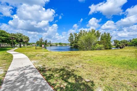 4563 NW 16th Terrace Tamarac FL 33309