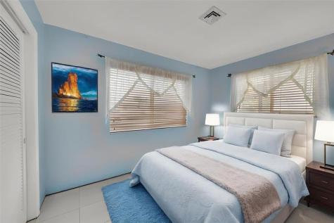 4563 NW 16th Terrace Tamarac FL 33309