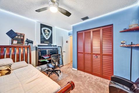 11350 NW 1st Place Coral Springs FL 33071