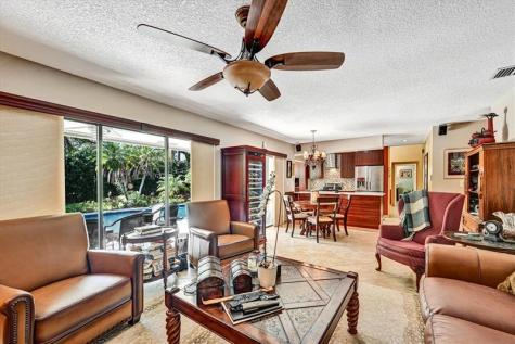 11350 NW 1st Place Coral Springs FL 33071