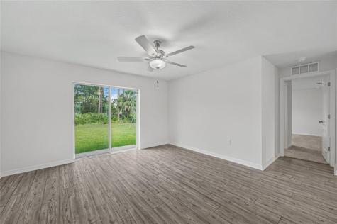 8426 104TH Court Vero Beach FL 32967