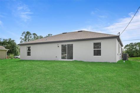 8426 104TH Court Vero Beach FL 32967