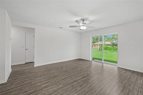 8426 104TH Court Vero Beach FL 32967