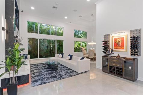 127 Swan Avenue Plantation FL 33324