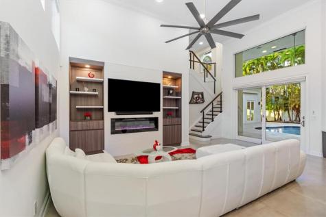 127 Swan Avenue Plantation FL 33324