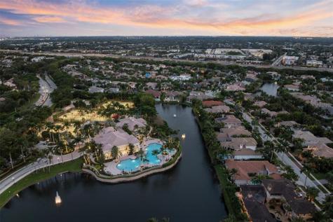 127 Swan Avenue Plantation FL 33324