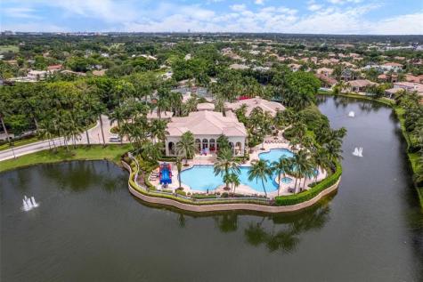 127 Swan Avenue Plantation FL 33324