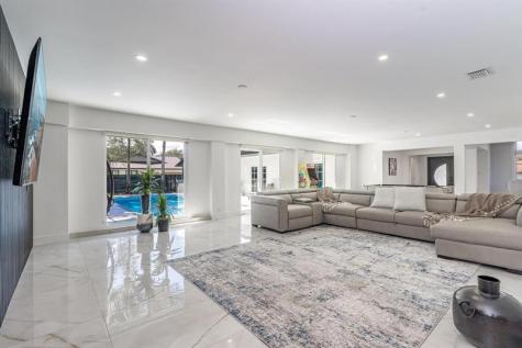 15201 SW 74th Place Palmetto Bay FL 33157