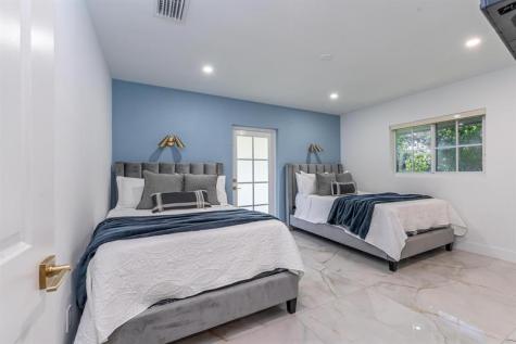 15201 SW 74th Place Palmetto Bay FL 33157