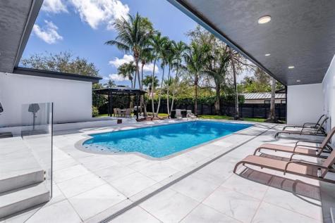 15201 SW 74th Place Palmetto Bay FL 33157