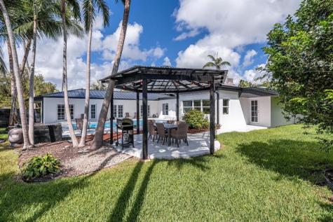 15201 SW 74th Place Palmetto Bay FL 33157