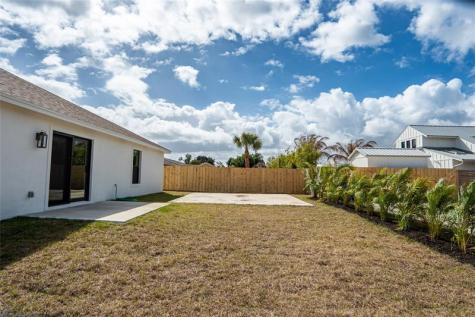 5048 SE Alicia Street Stuart FL 34997