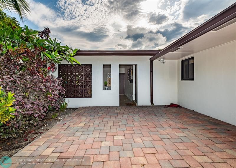 2113 NE 62nd Street Fort Lauderdale FL 33308