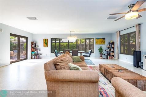 2113 NE 62nd Street Fort Lauderdale FL 33308