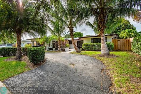 2113 NE 62nd Street Fort Lauderdale FL 33308