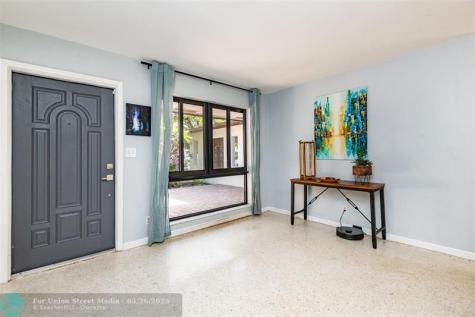 2113 NE 62nd Street Fort Lauderdale FL 33308