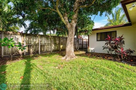 2113 NE 62nd Street Fort Lauderdale FL 33308