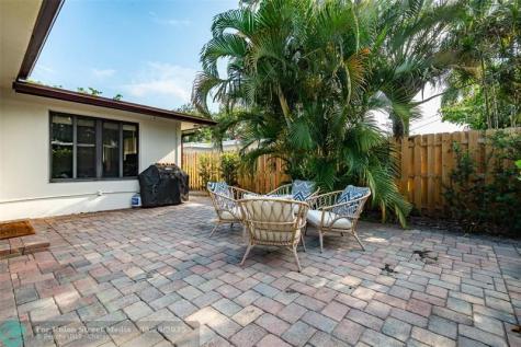 2113 NE 62nd Street Fort Lauderdale FL 33308