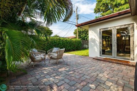 2113 NE 62nd Street Fort Lauderdale FL 33308