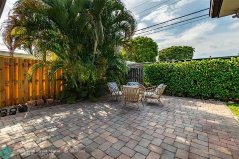 2113 NE 62nd Street Fort Lauderdale FL 33308