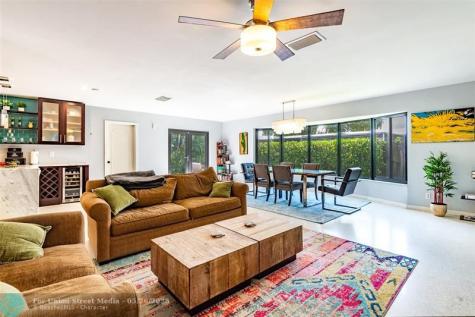 2113 NE 62nd Street Fort Lauderdale FL 33308