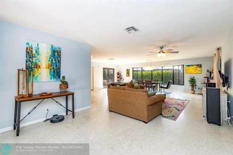 2113 NE 62nd Street Fort Lauderdale FL 33308