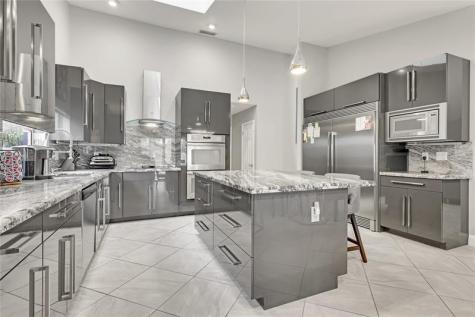 8324 NW 80th Street Tamarac FL 33321