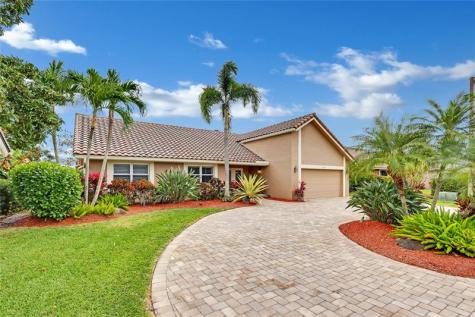 8324 NW 80th Street Tamarac FL 33321