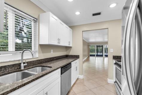 3981 NW 81st Terrace Coral Springs FL 33065