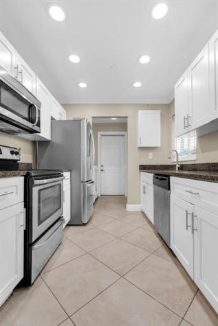 3981 NW 81st Terrace Coral Springs FL 33065