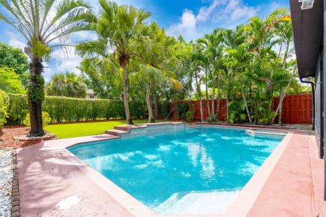 3981 NW 81st Terrace Coral Springs FL 33065