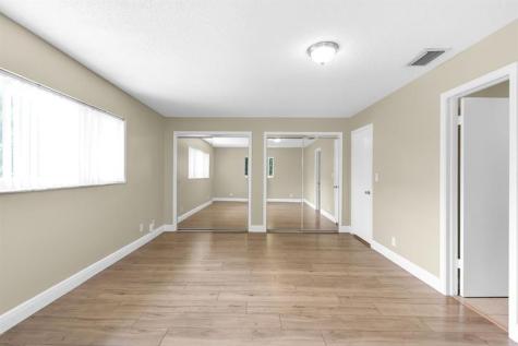 3981 NW 81st Terrace Coral Springs FL 33065