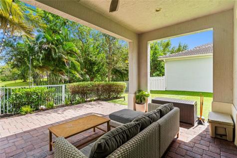 3821 NW 87th Way Coral Springs FL 33065