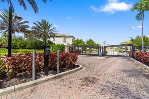 3821 NW 87th Way Coral Springs FL 33065