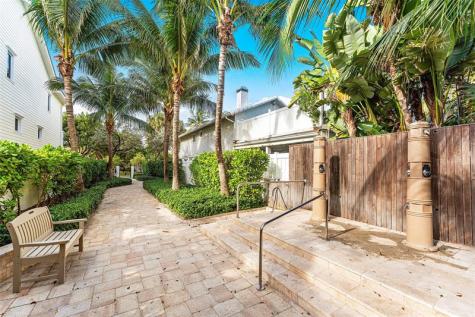 3203 Dover Road Pompano Beach FL 33062