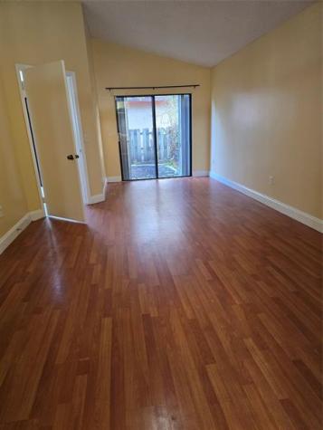 809 E Palm Run Drive North Lauderdale FL 33068