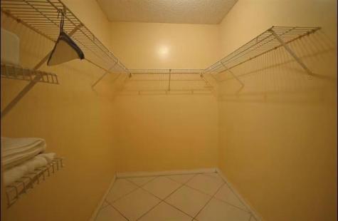 809 E Palm Run Drive North Lauderdale FL 33068