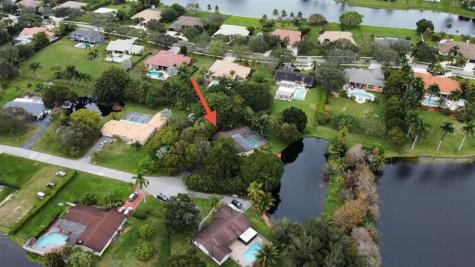 10800 SW 40th Court Davie FL 33328