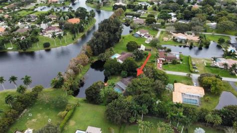 10800 SW 40th Court Davie FL 33328