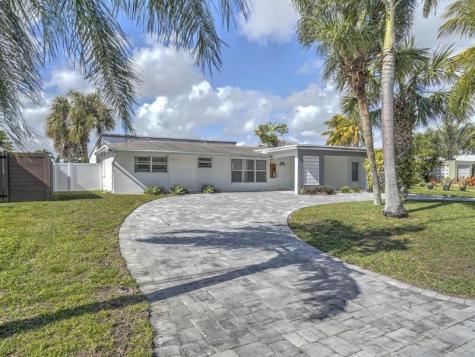 1621 SW 3rd Avenue Pompano Beach FL 33060