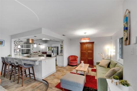 6972 NW 5th Place Margate FL 33063