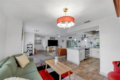 6972 NW 5th Place Margate FL 33063