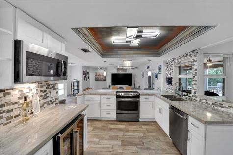 6972 NW 5th Place Margate FL 33063