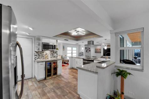 6972 NW 5th Place Margate FL 33063