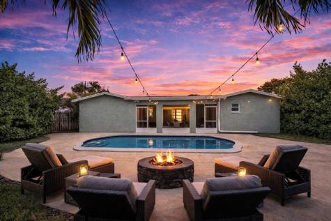 6972 NW 5th Place Margate FL 33063