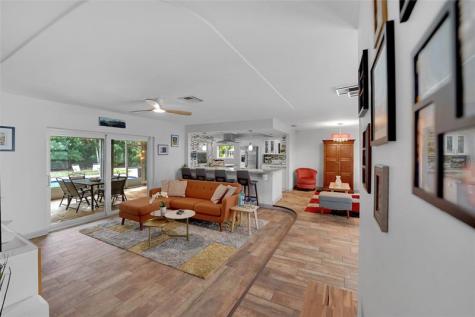 6972 NW 5th Place Margate FL 33063