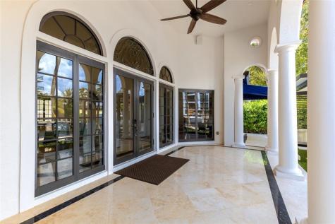 9 Fiesta Way Fort Lauderdale FL 33301